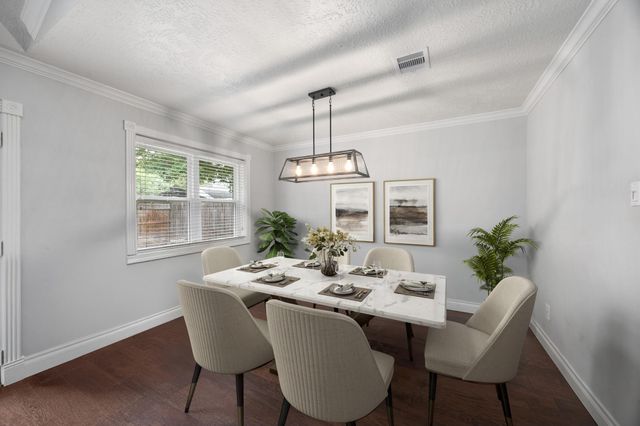 14206 Locke Lane, Houston, TX 77077