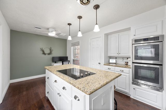 14206 Locke Lane, Houston, TX 77077