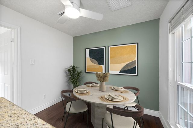 14206 Locke Lane, Houston, TX 77077