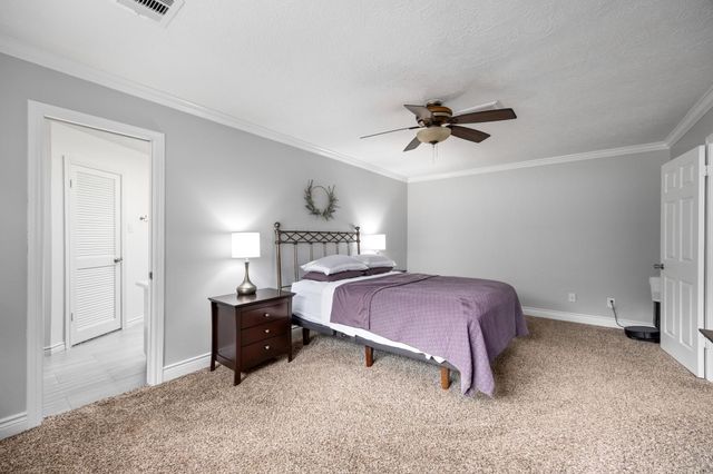 14206 Locke Lane, Houston, TX 77077