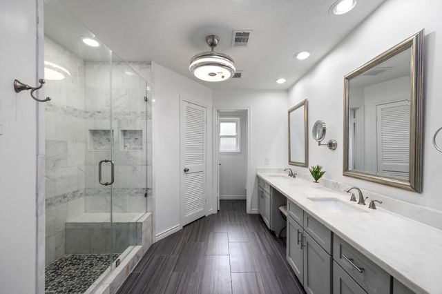 14206 Locke Lane, Houston, TX 77077