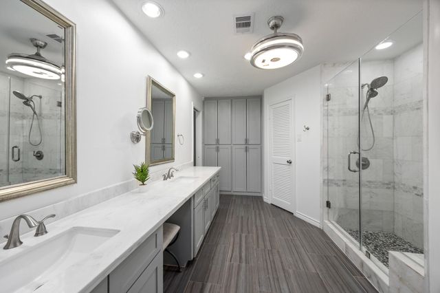 14206 Locke Lane, Houston, TX 77077