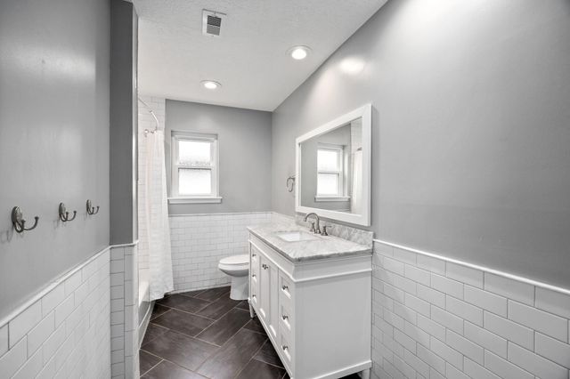 14206 Locke Lane, Houston, TX 77077