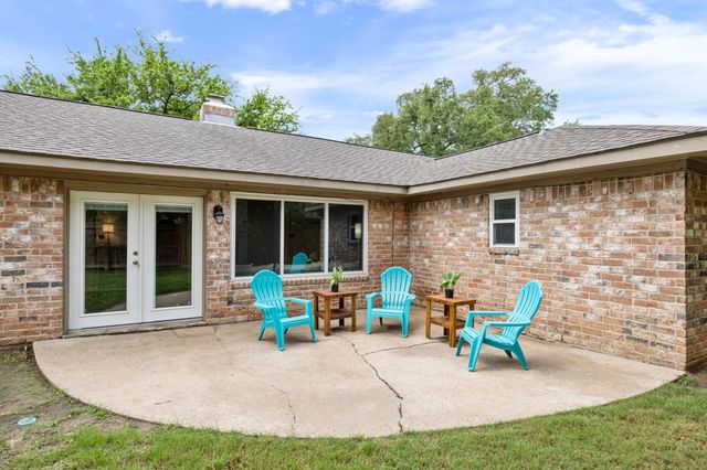 14206 Locke Lane, Houston, TX 77077