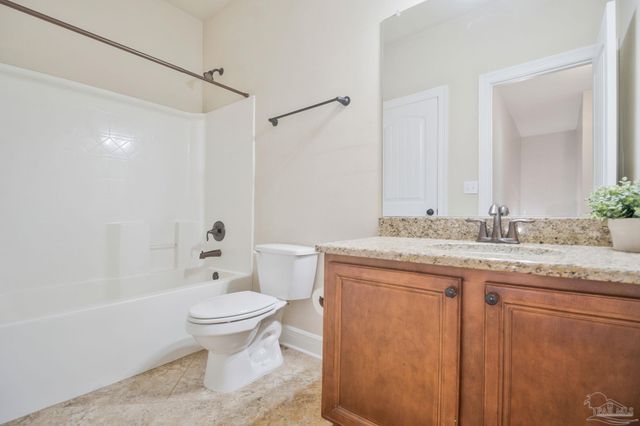 2106 Staff Dr, Cantonment, FL 32533