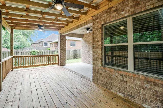 2106 Staff Dr, Cantonment, FL 32533