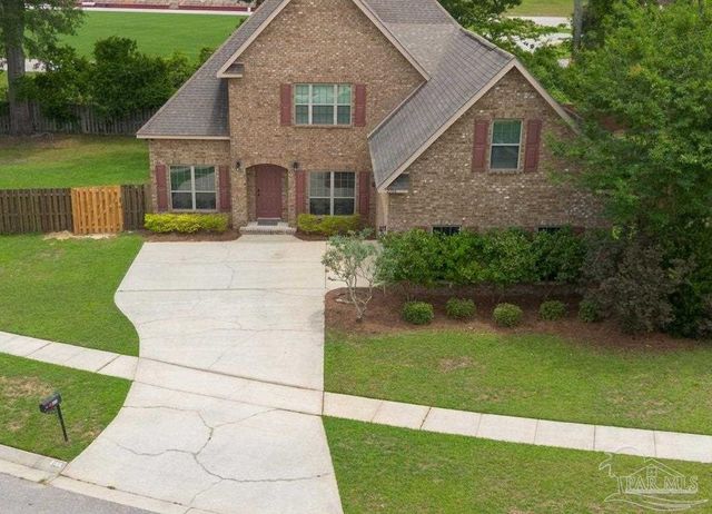 2106 Staff Dr, Cantonment, FL 32533