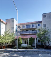 9030 Seward Park Avenue S #305, Seattle, WA 98118