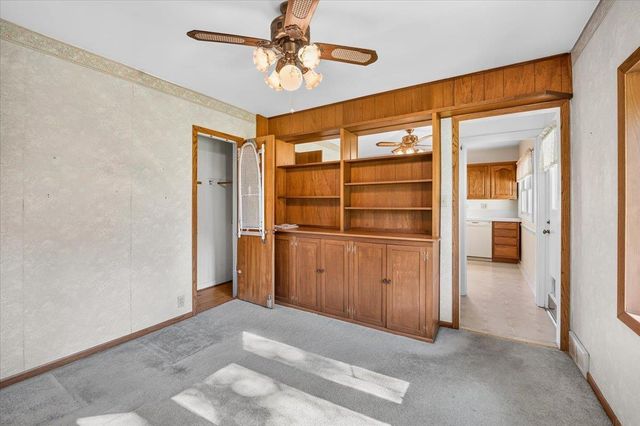 3314 Scenic Dr, Cedar Falls, IA 50613