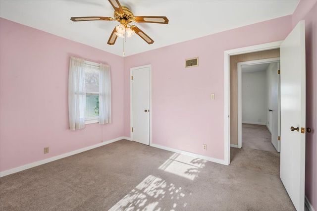 3314 Scenic Dr, Cedar Falls, IA 50613