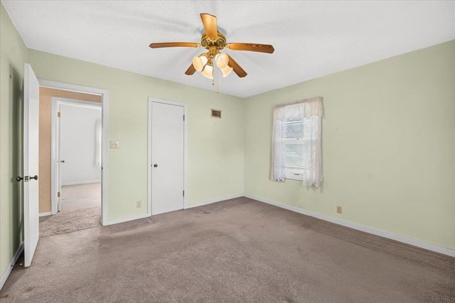 3314 Scenic Dr, Cedar Falls, IA 50613