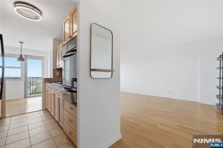 6600 JFK Blvd E 22F, West New York, NJ 07093