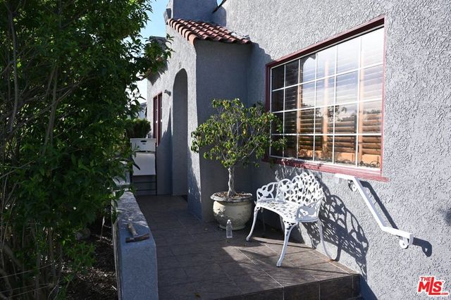 461 E Osgood Street, Long Beach, CA 90805