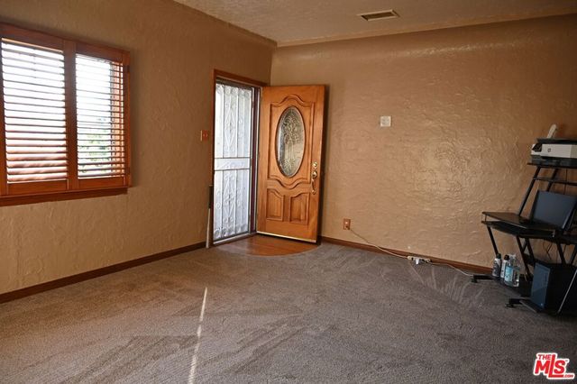 461 E Osgood Street, Long Beach, CA 90805