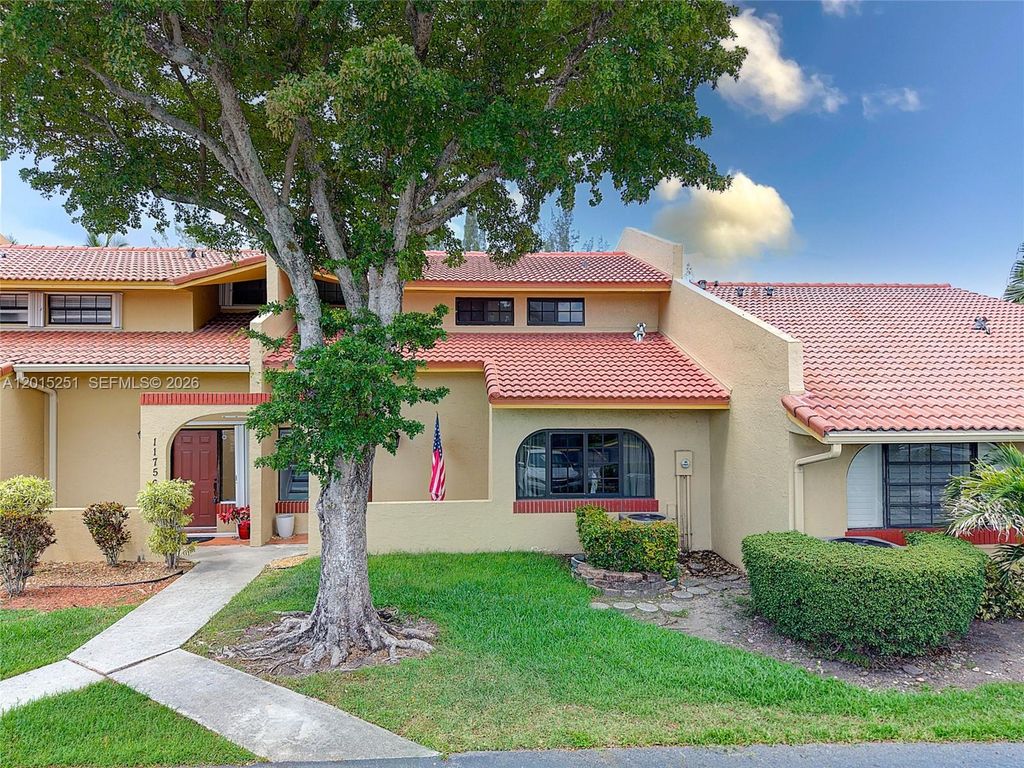 11760 SW 103rd Ln, Miami, FL 33186