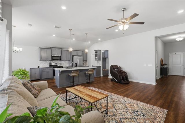 11325 NW 133rd Street, Piedmont, OK 73078