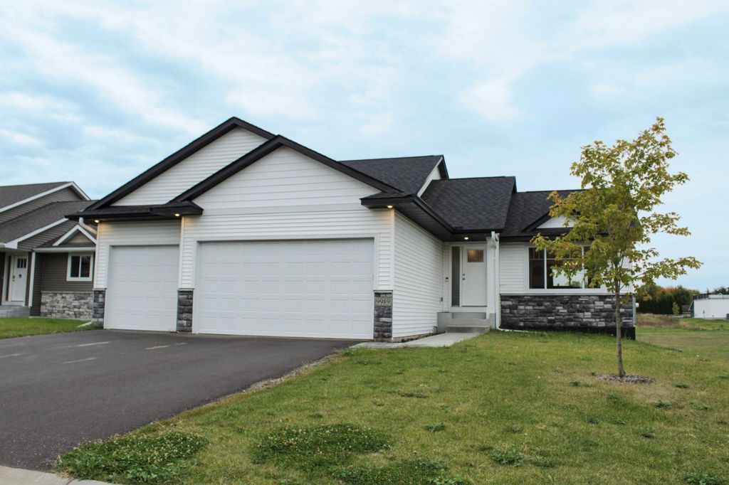 9989 14th Circle NE, Saint Michael, MN 55376