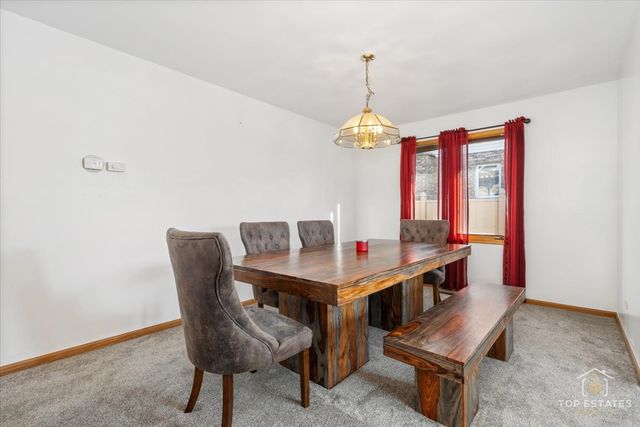 9410 Seton Place, Orland Park, IL 60467