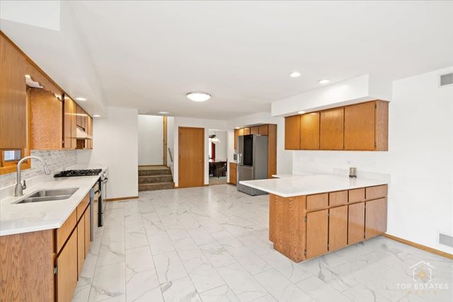 9410 Seton Place, Orland Park, IL 60467