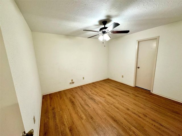 3030 Sherborne Street, Pearland, TX 77584