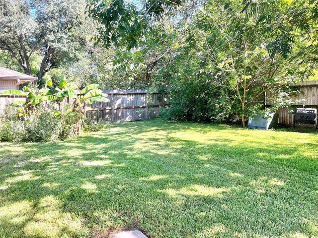 3030 Sherborne Street, Pearland, TX 77584