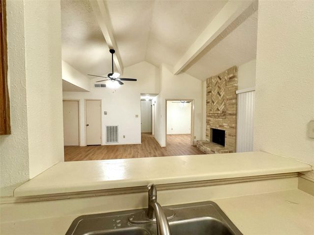 3030 Sherborne Street, Pearland, TX 77584