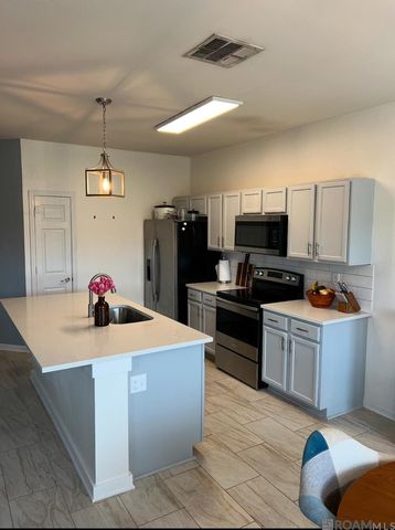 13019 Vermillion Dr, Denham Springs, LA 70726