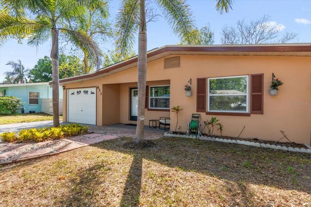 611 11TH STREET NW, Largo, FL 33770