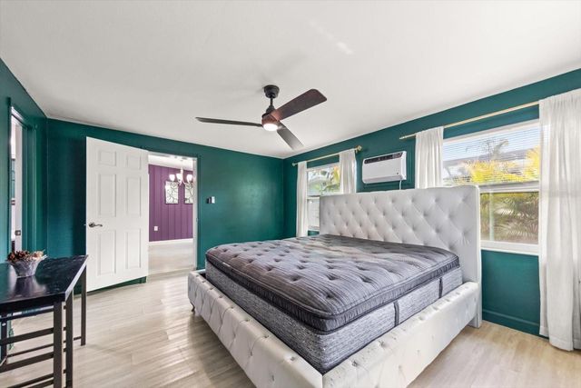 611 11TH STREET NW, Largo, FL 33770