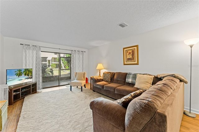 7310 SUNSHINE SKYWAY LANE S 112, St Petersburg, FL 33711