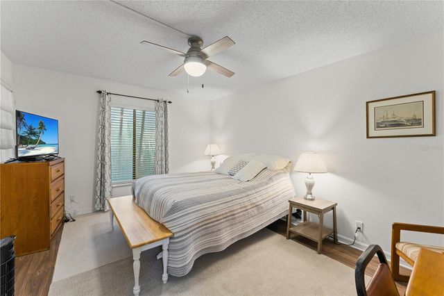 7310 SUNSHINE SKYWAY LANE S 112, St Petersburg, FL 33711