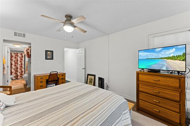 7310 SUNSHINE SKYWAY LANE S 112, St Petersburg, FL 33711