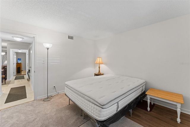7310 SUNSHINE SKYWAY LANE S 112, St Petersburg, FL 33711