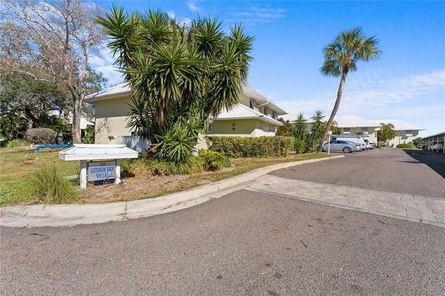 7310 SUNSHINE SKYWAY LANE S 112, St Petersburg, FL 33711