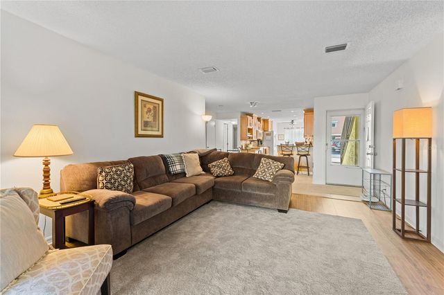 7310 SUNSHINE SKYWAY LANE S 112, St Petersburg, FL 33711