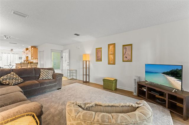 7310 SUNSHINE SKYWAY LANE S 112, St Petersburg, FL 33711