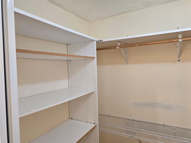 4049 N Carambola Circle N, Coconut Creek, FL 33066