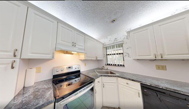 4049 N Carambola Circle N, Coconut Creek, FL 33066