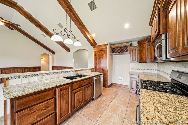 14320 E 92nd Street North, Owasso, OK 74055