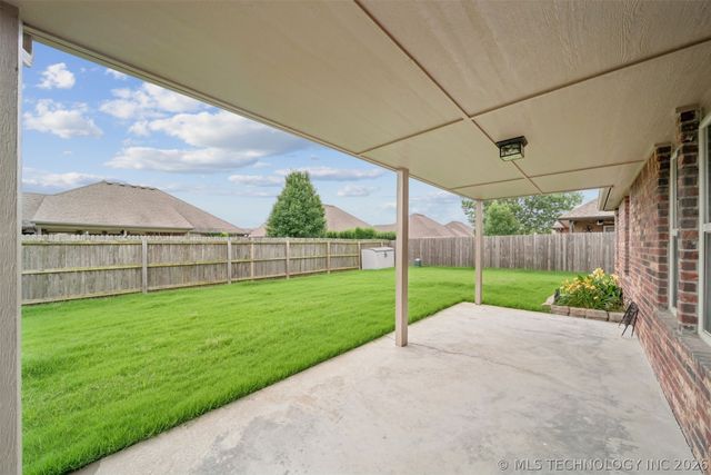 14320 E 92nd Street North, Owasso, OK 74055