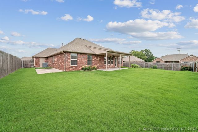 14320 E 92nd Street North, Owasso, OK 74055