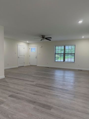 161 Central Park Avenue, Berea, KY 40403