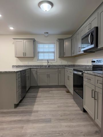 161 Central Park Avenue, Berea, KY 40403