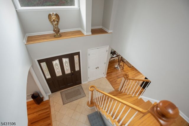 17 Drift Rd, Watchung Boro, NJ 07069