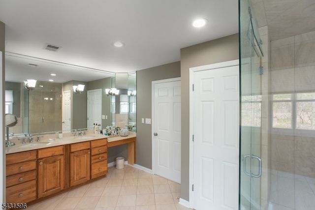 17 Drift Rd, Watchung Boro, NJ 07069