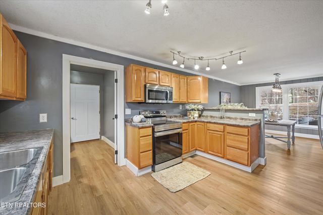 2726 Patrick Ave, Maryville, TN 37804