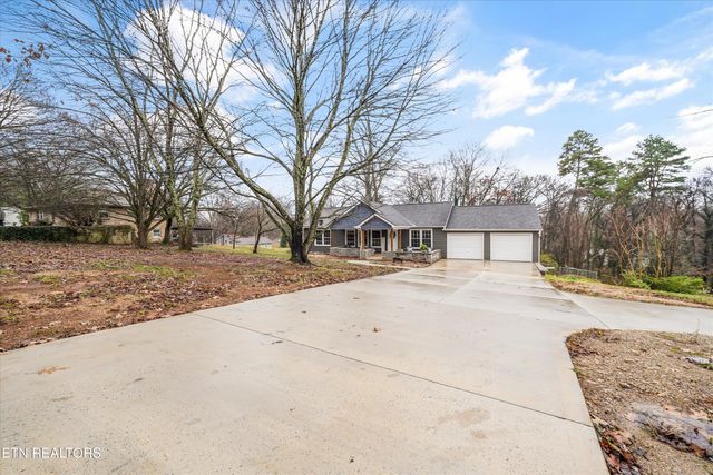 2726 Patrick Ave, Maryville, TN 37804