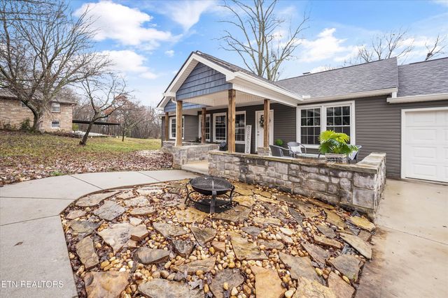 2726 Patrick Ave, Maryville, TN 37804