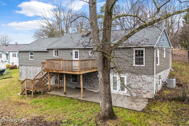 2726 Patrick Ave, Maryville, TN 37804