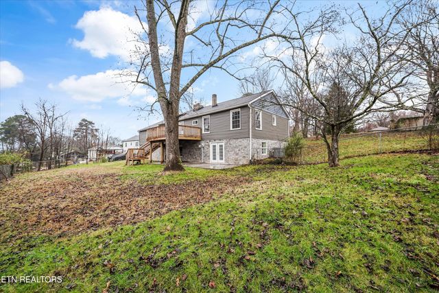 2726 Patrick Ave, Maryville, TN 37804